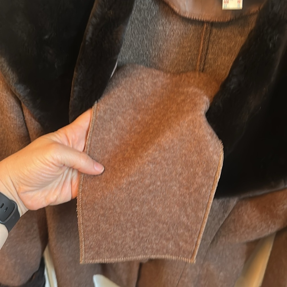 Creations Joseph Ribkoff Tailored Jacket Sze 14 – Faux Fur Collar Made in Canada - Picture 3 of 6